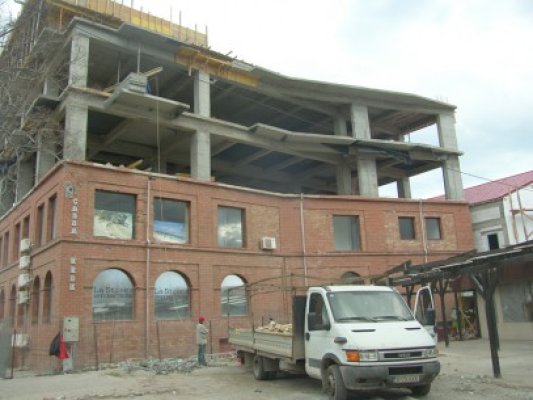 Cine şi ce mai construieşte, înainte de sezon, în staţiunea Mamaia